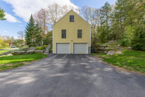10 Cedarwood Drive Falmouth ME 04105