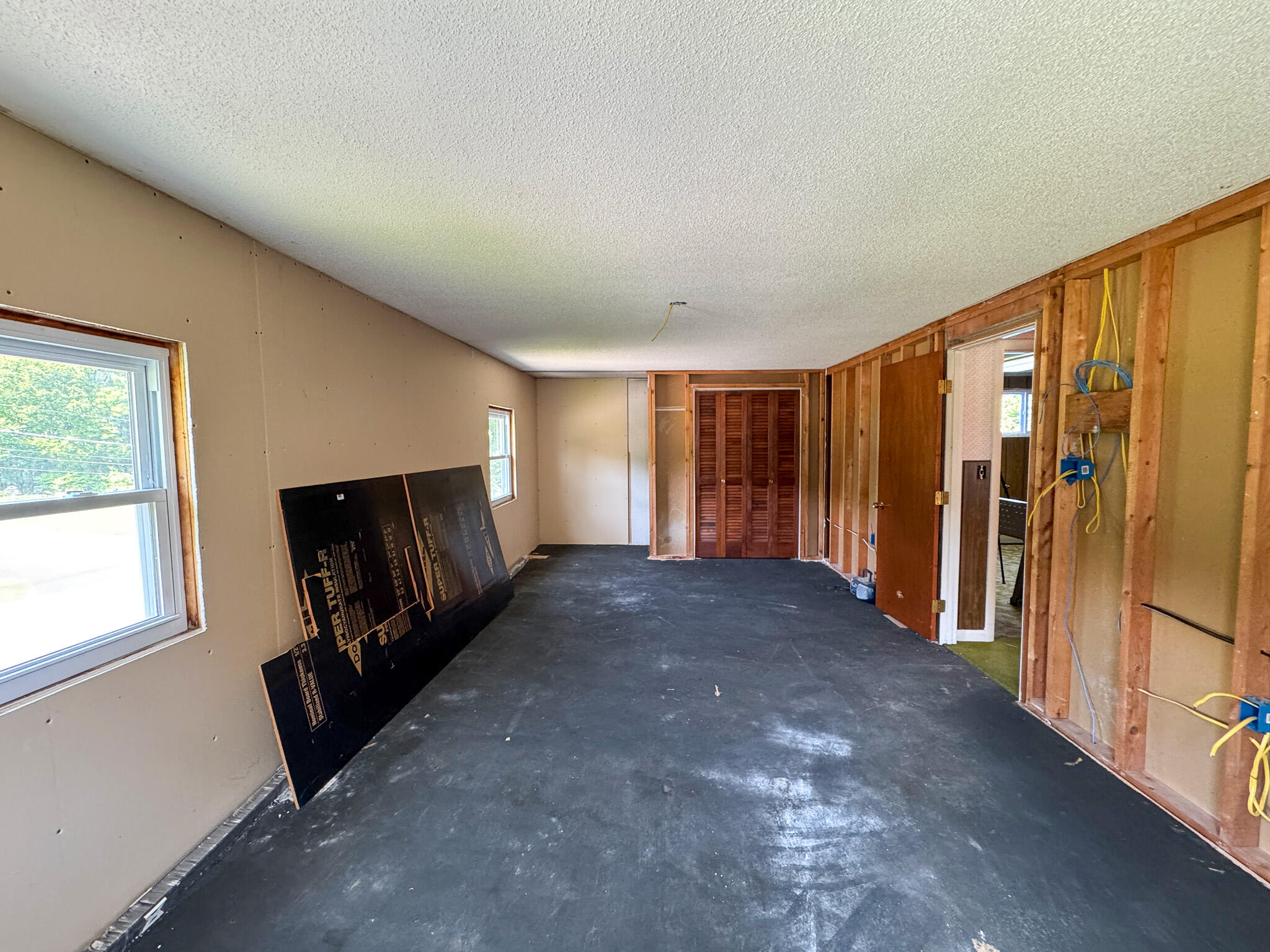 26 Hale Street Lincoln ME 04457