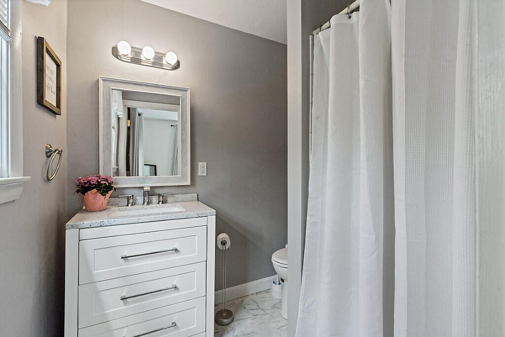 50 Country Club Road Manchester ME 04351