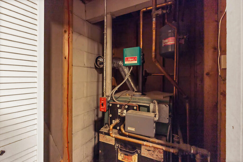 50 Country Club Road Manchester ME 04351