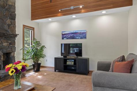 23 Stovers Point Road Harpswell ME 04079