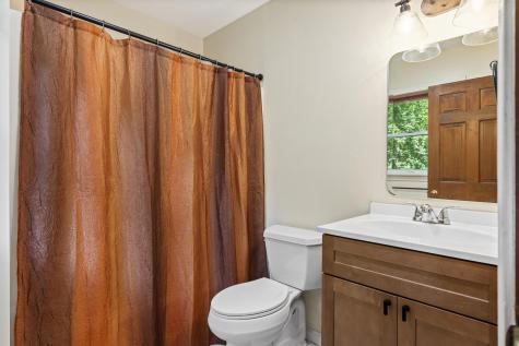 23 Stovers Point Road Harpswell ME 04079