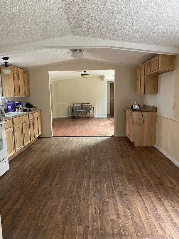 289 Tucker Road Hartford ME 04220