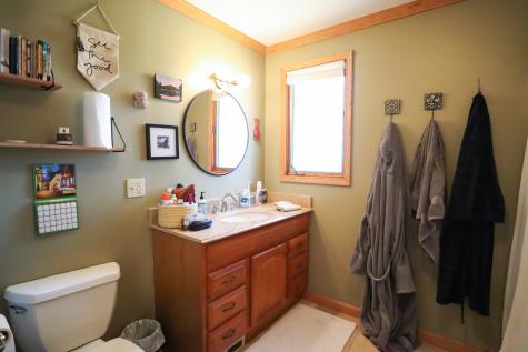 20 Swan Road Standish ME 04084