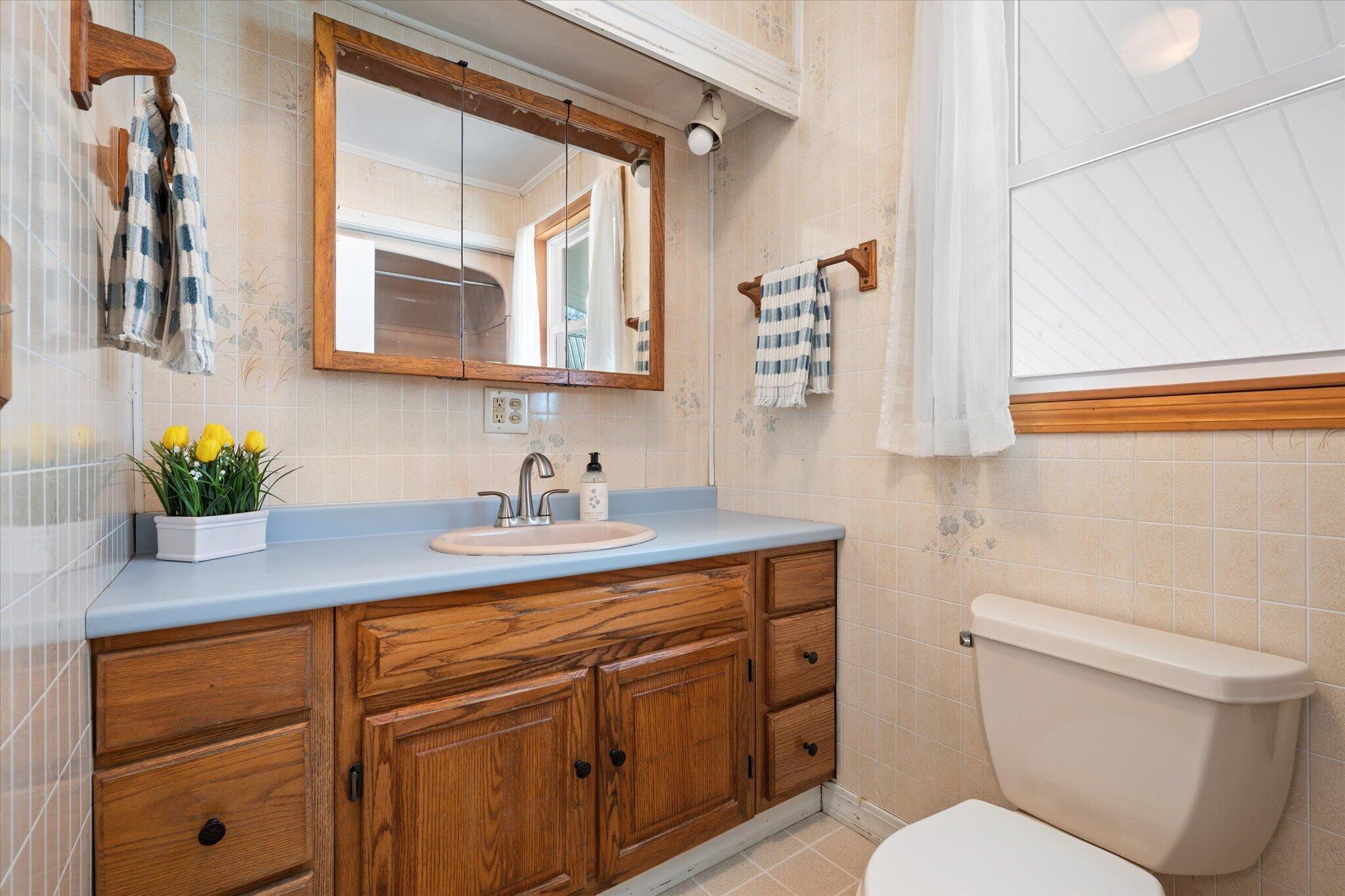 32 Charles Drive Holden ME 04429