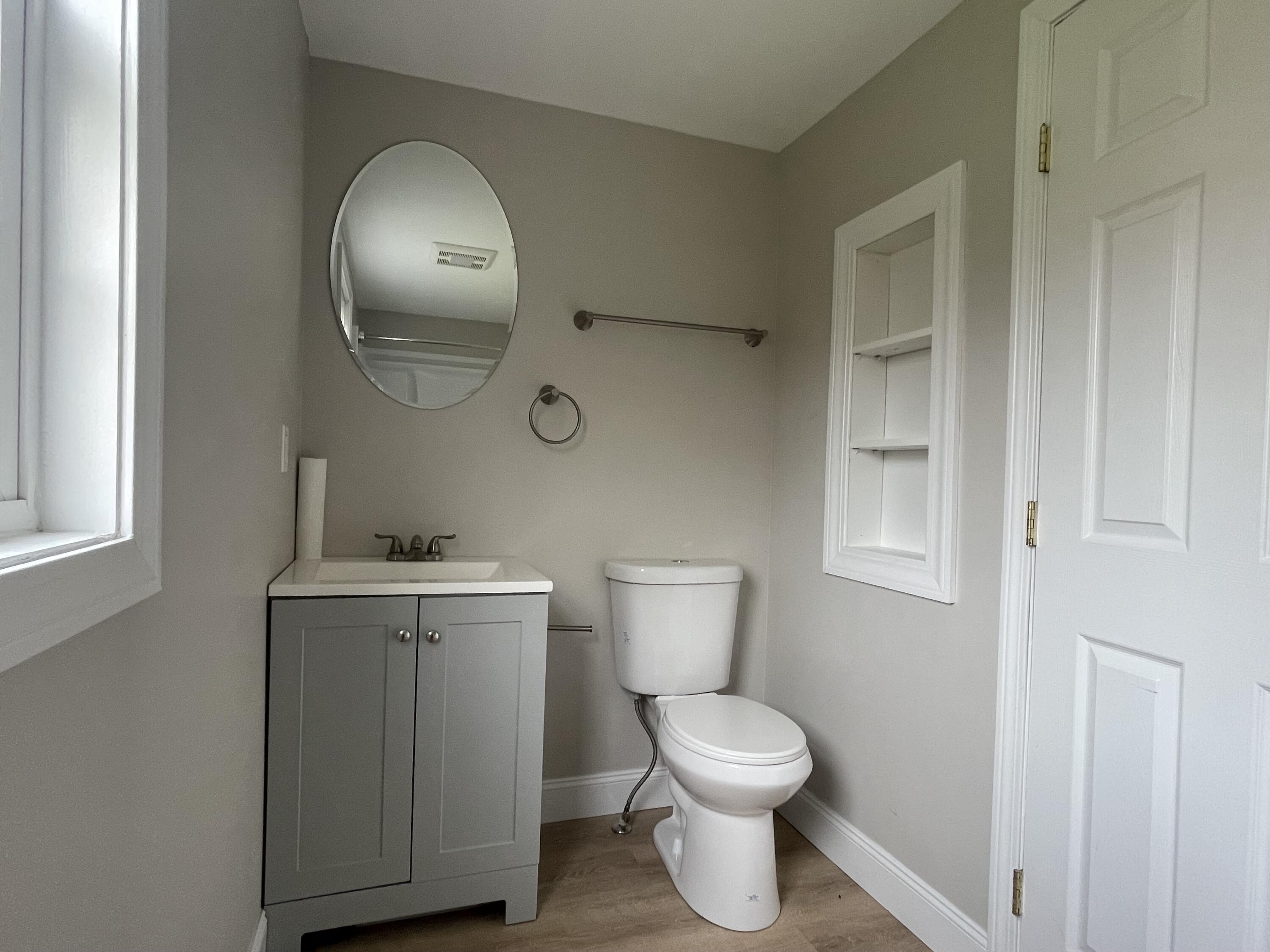 131 Back Street Monmouth ME 04265