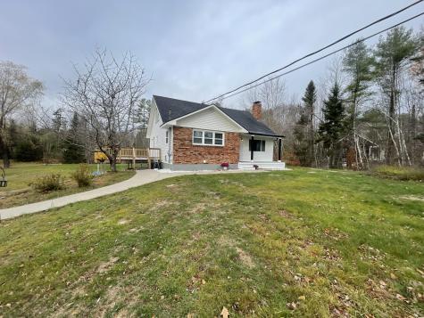 131 Back Street Monmouth ME 04265