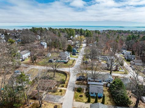 28 Cookman Avenue Old Orchard Beach ME 04064