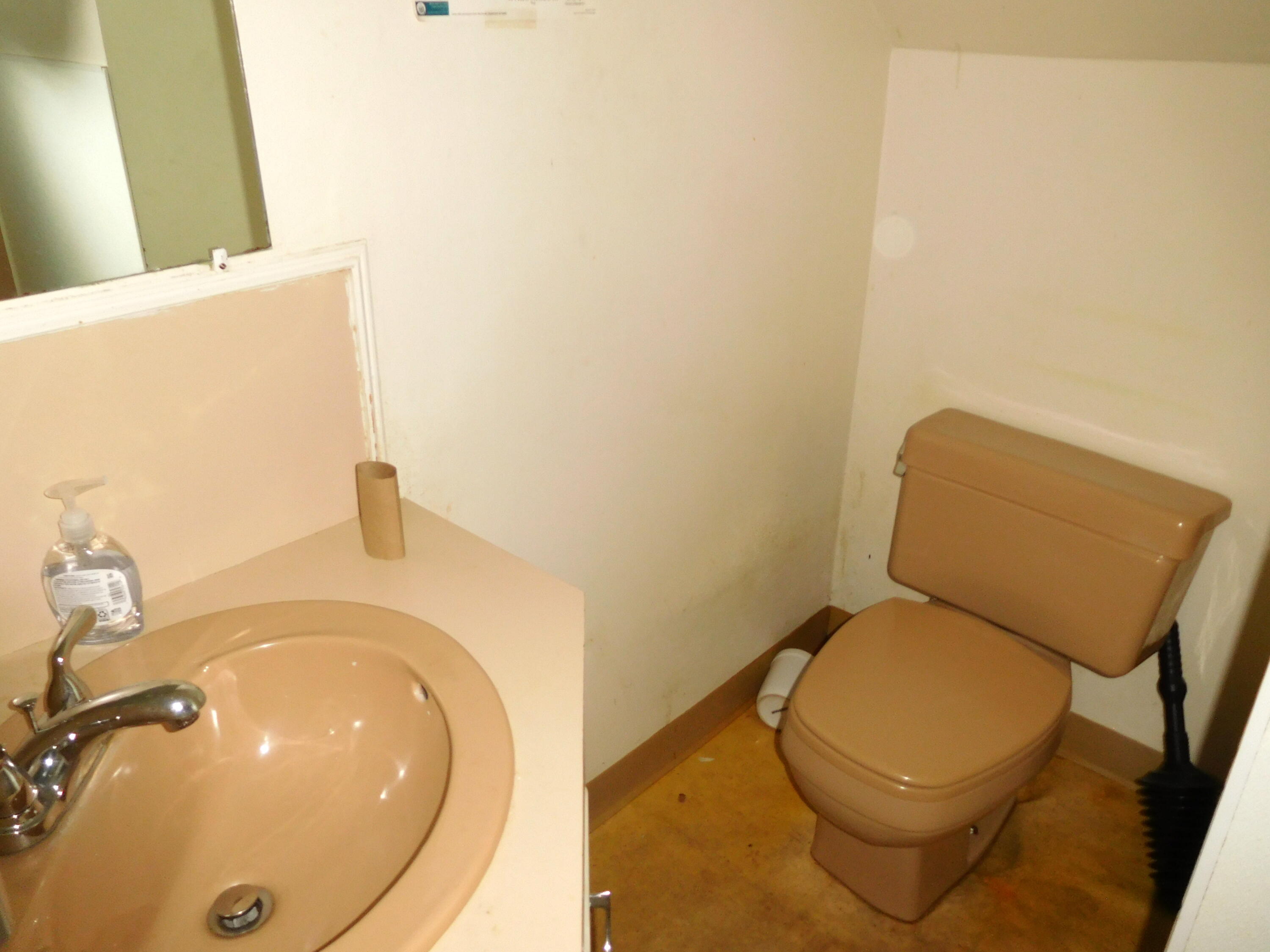 23 Pleasant Street Lewiston ME 04240