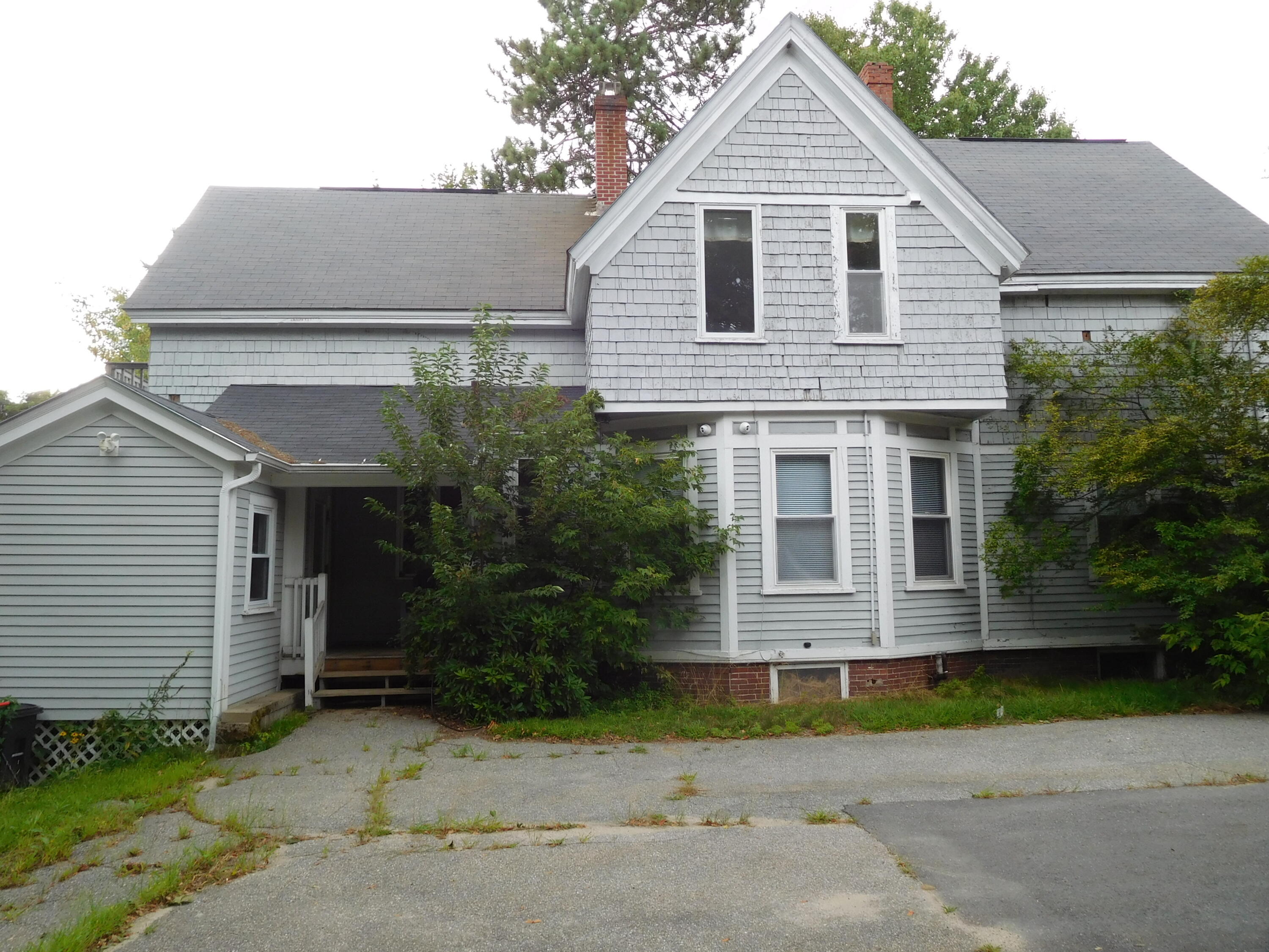 23 Pleasant Street Lewiston ME 04240
