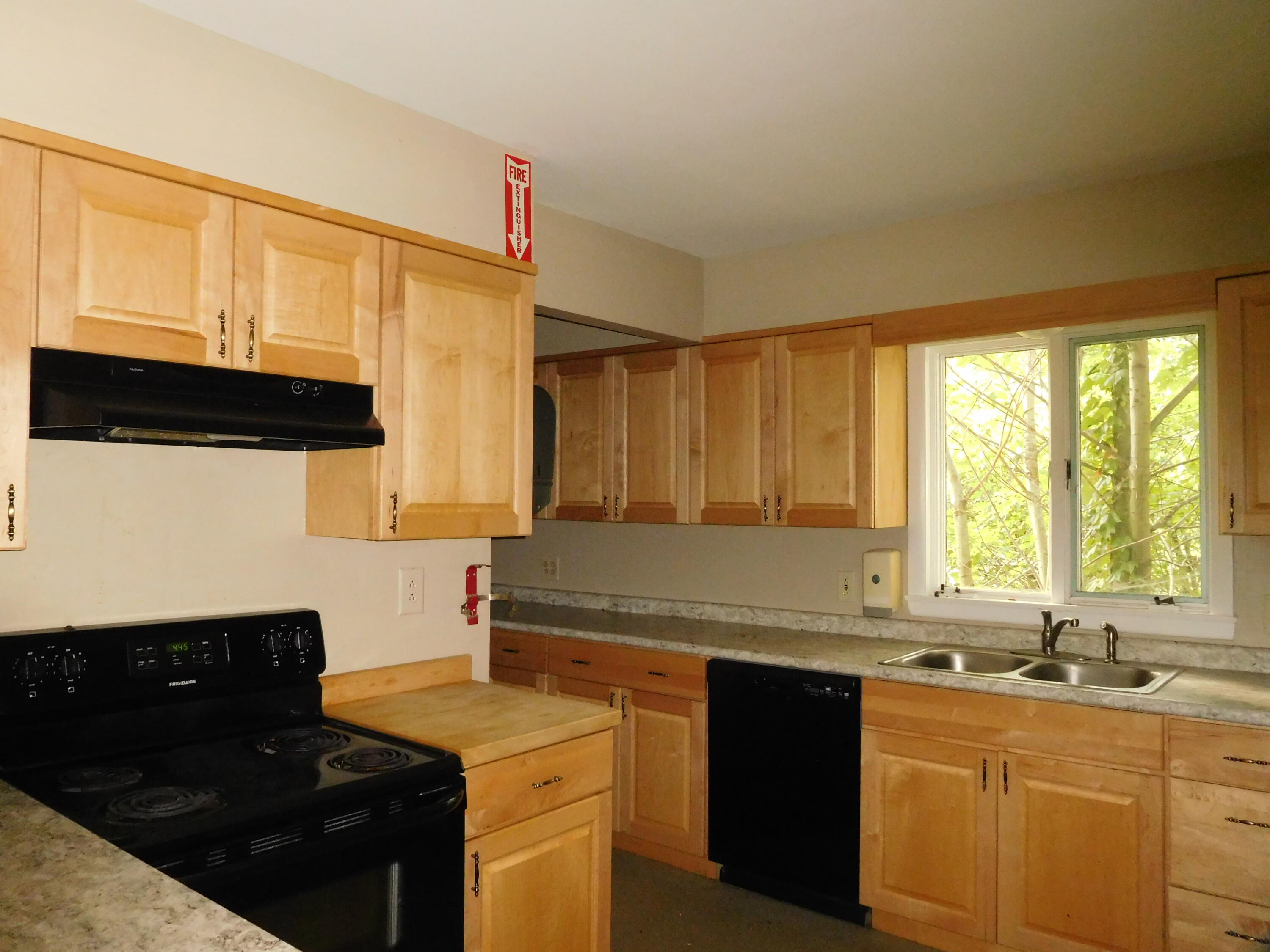 23 Pleasant Street Lewiston ME 04240