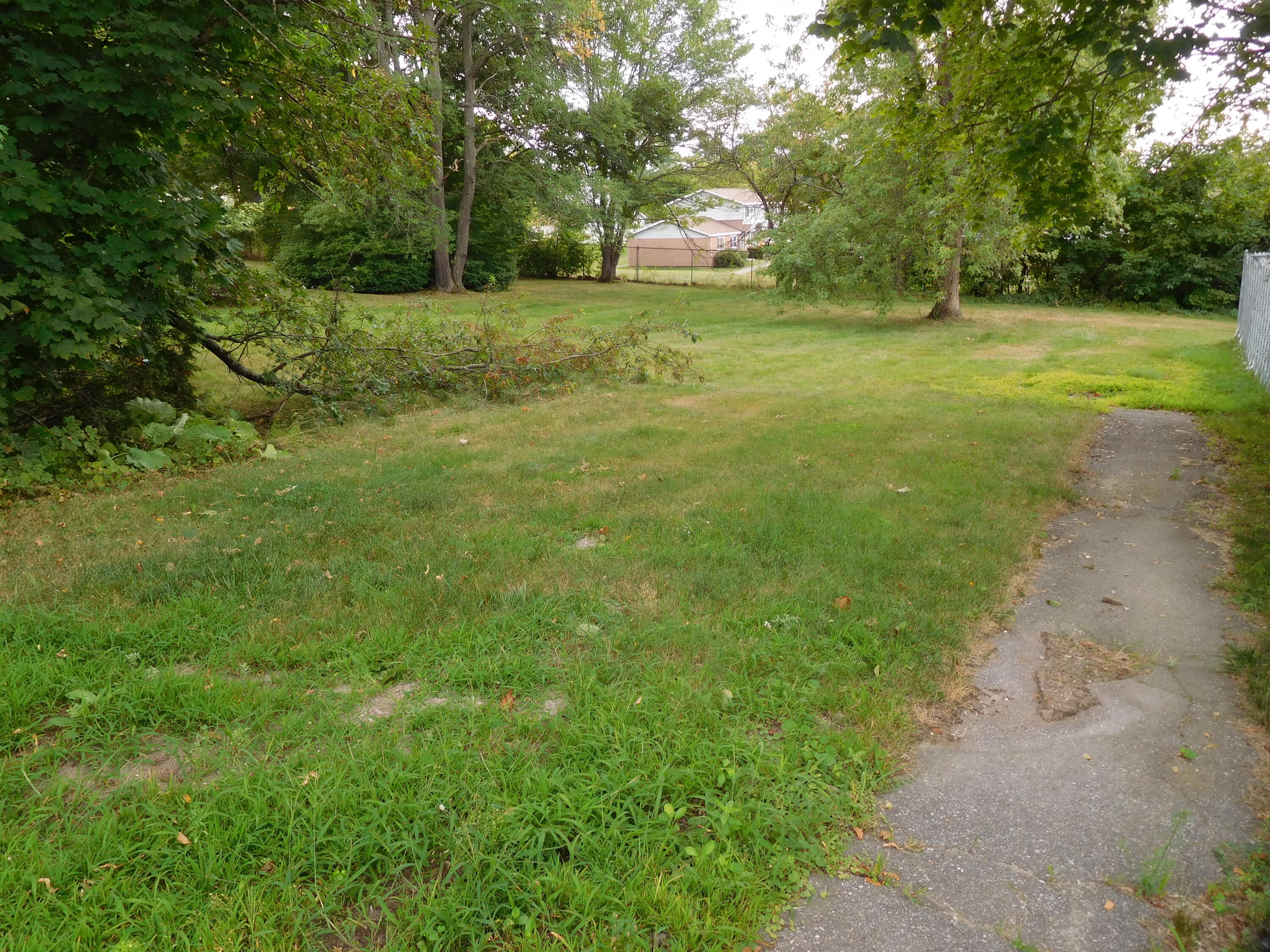 23 Pleasant Street Lewiston ME 04240