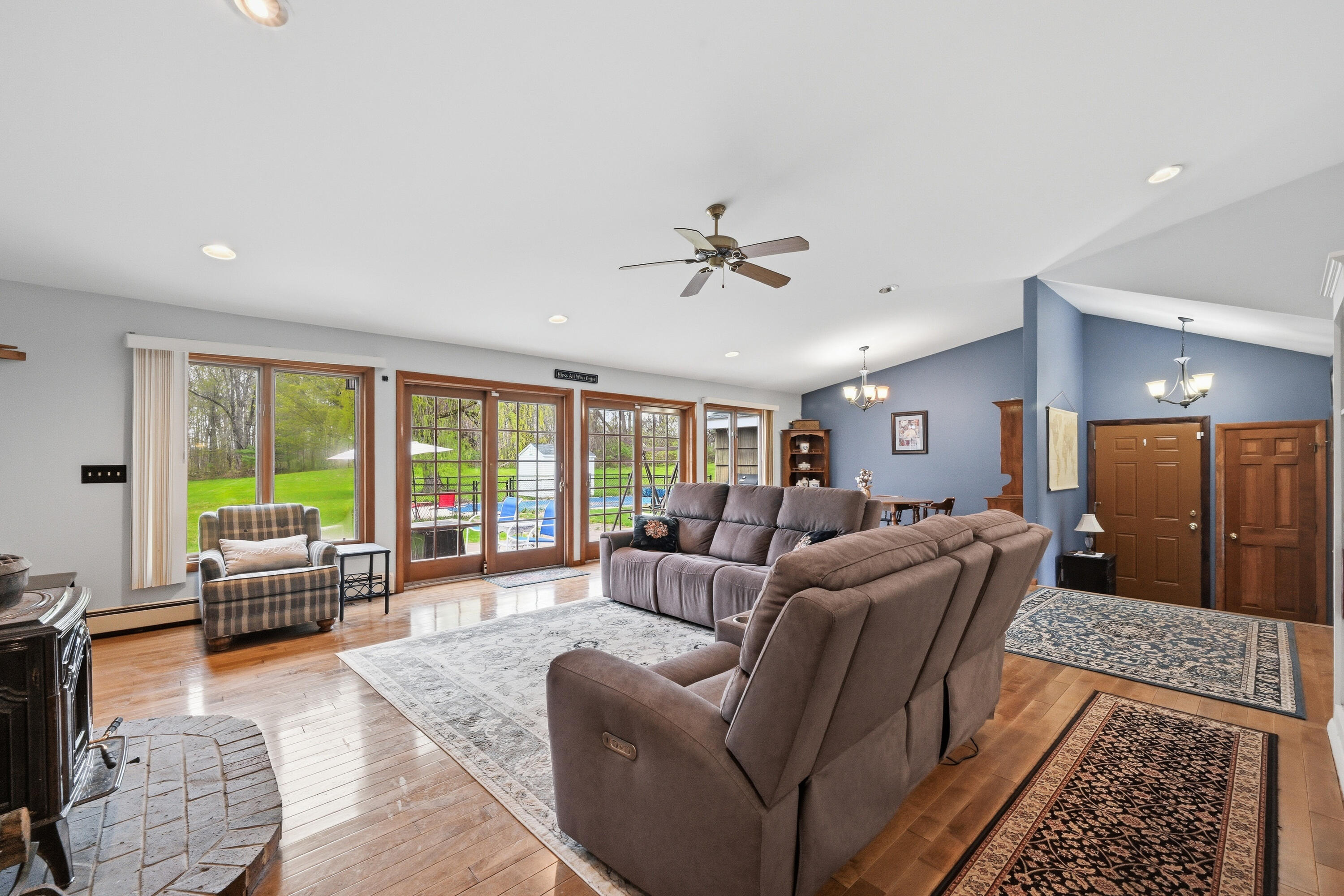 704 W Auburn Road Auburn ME 04210