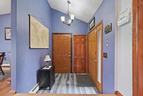 704 W Auburn Road Auburn ME 04210