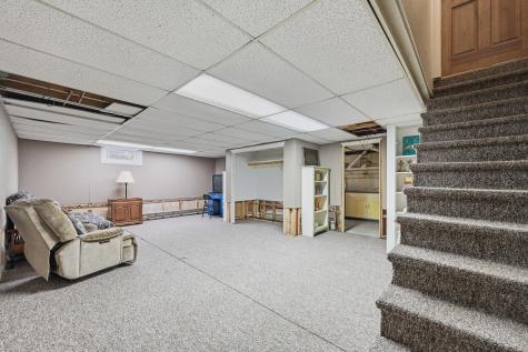 704 W Auburn Road Auburn ME 04210