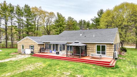 704 W Auburn Road Auburn ME 04210