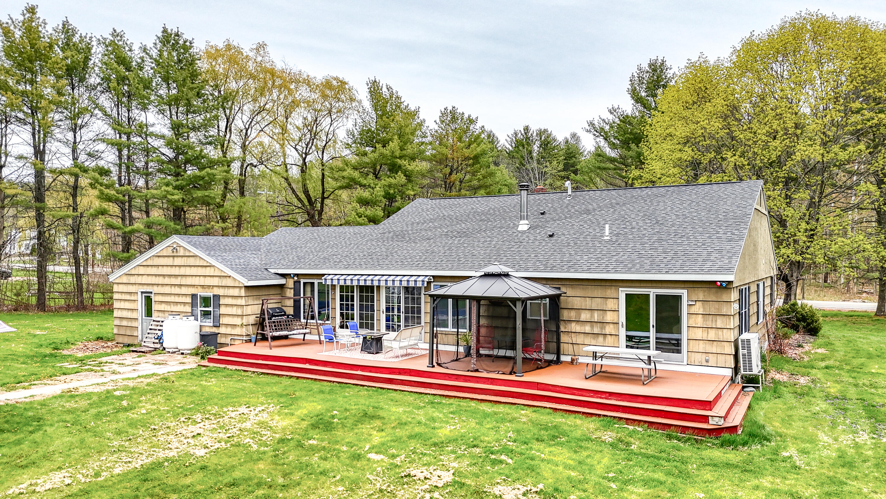 704 W Auburn Road Auburn ME 04210