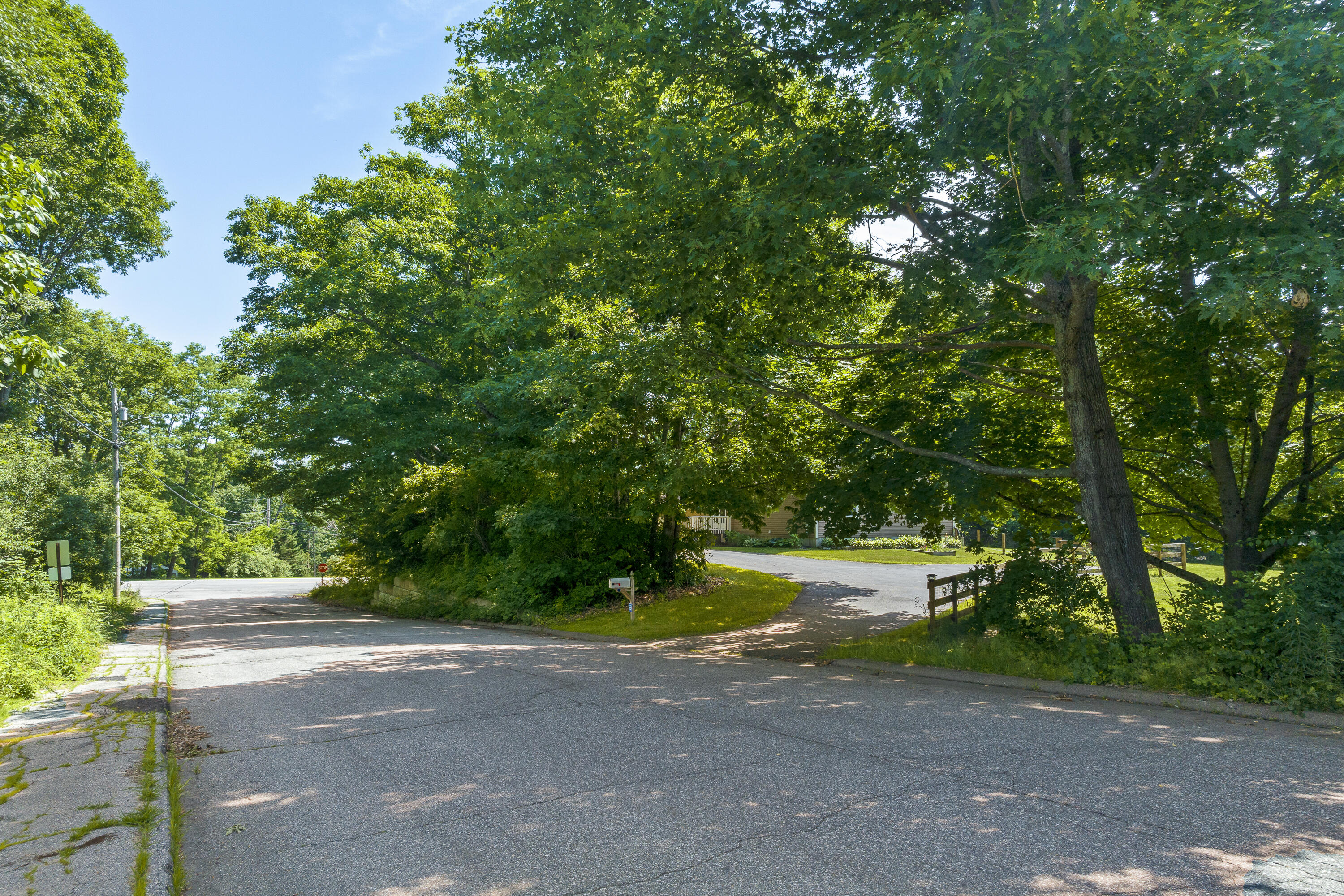 1 Fox Run Drive Brunswick ME 04011