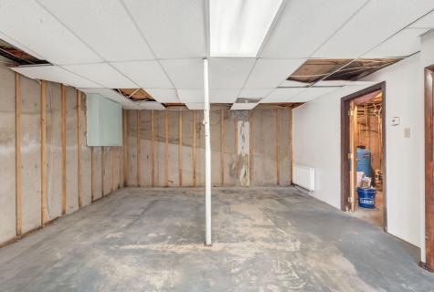 6 Coolidge Avenue Hampden ME 04444
