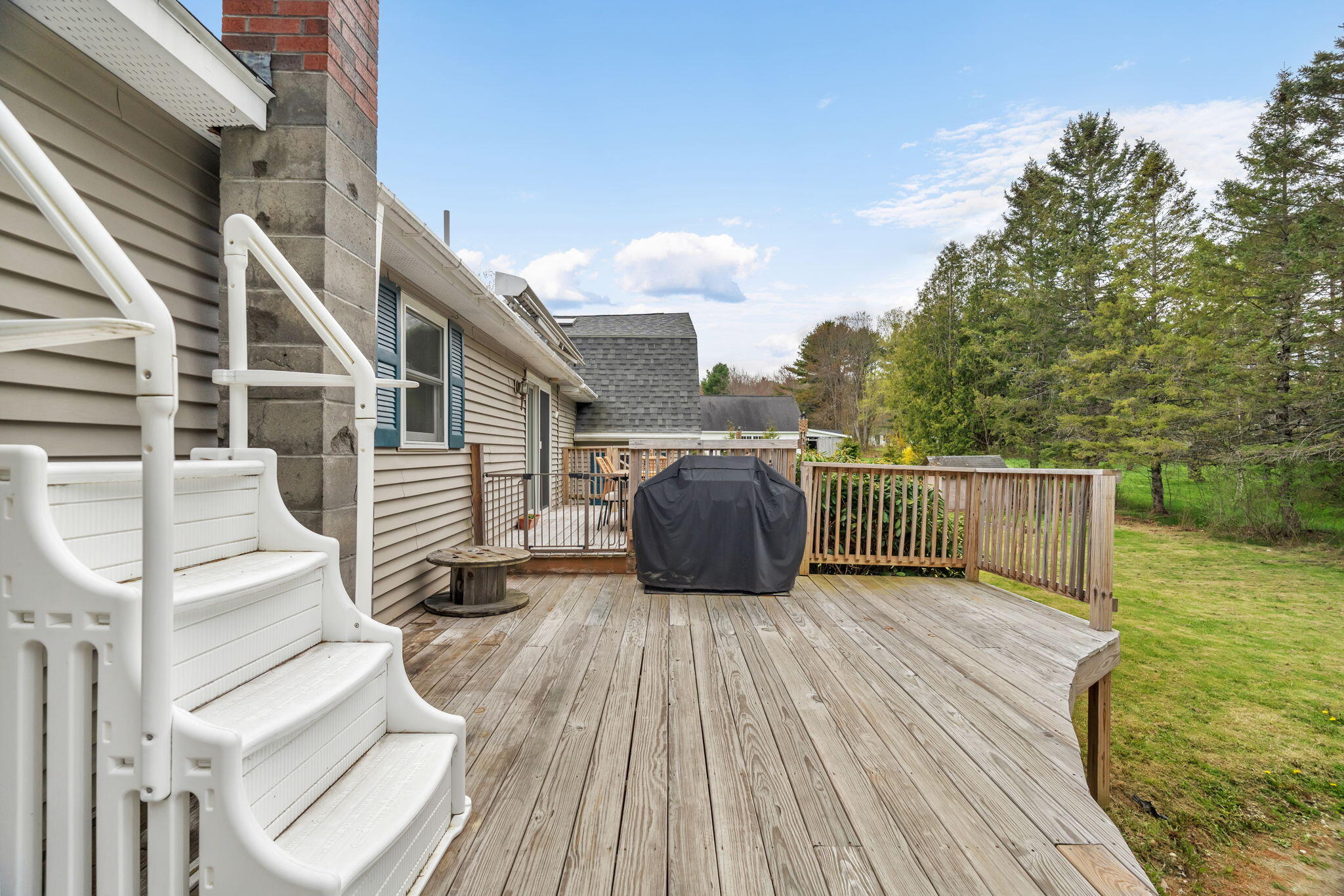 6 Coolidge Avenue Hampden ME 04444