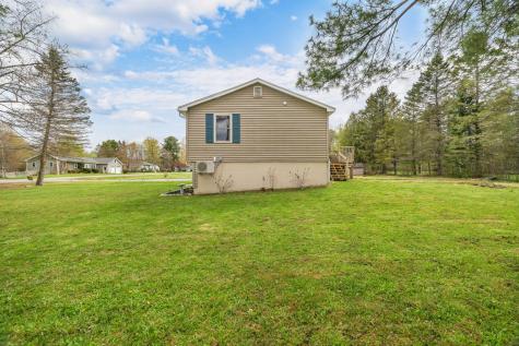 6 Coolidge Avenue Hampden ME 04444