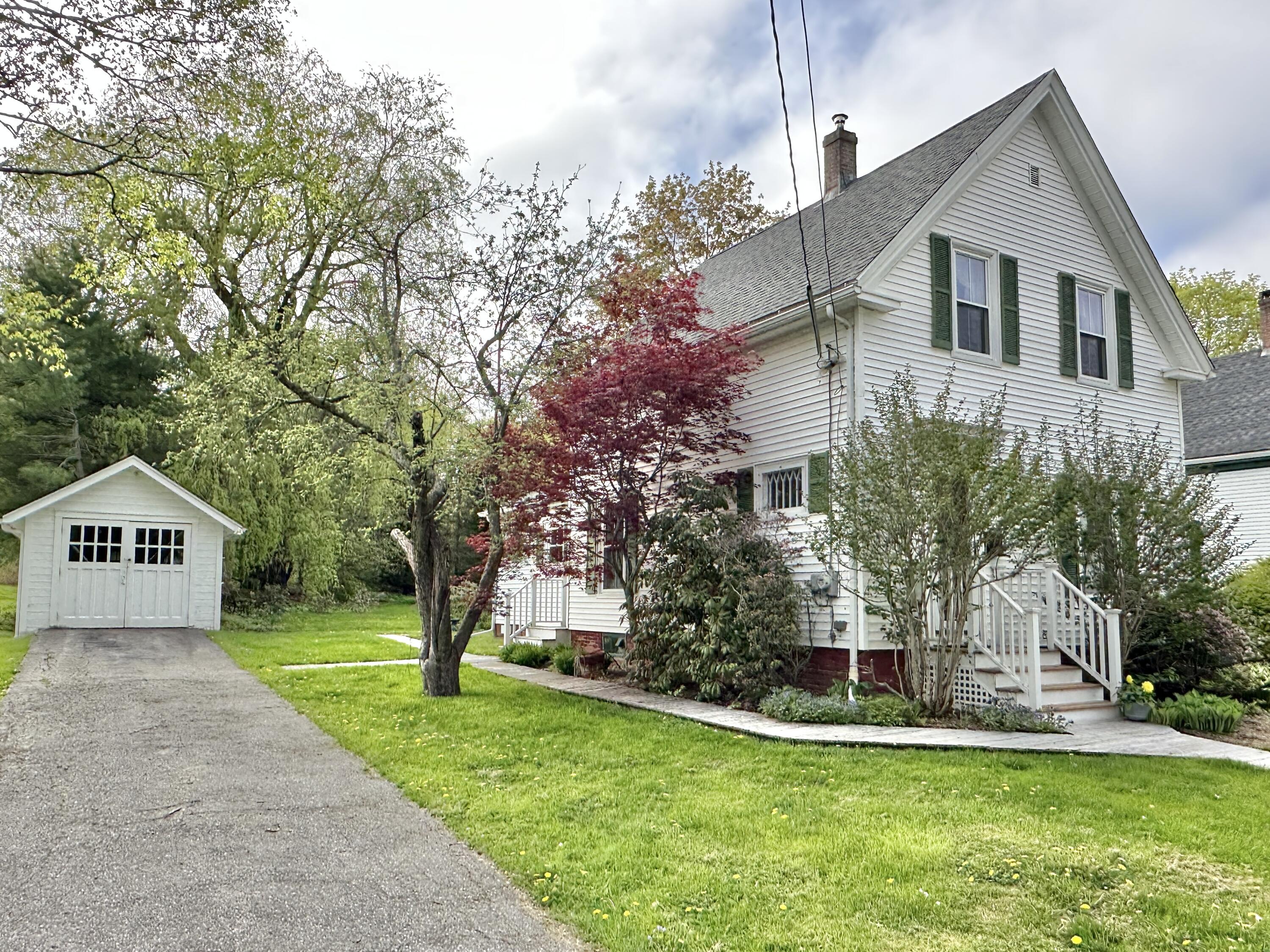 8 Shaw Avenue Rockland ME 04841