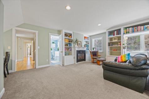 44 Thunder Road North Yarmouth ME 04097