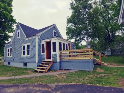 21 Park Avenue Dixfield ME 04224
