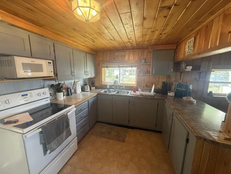 64 Ludden Lane Lincoln ME 04457