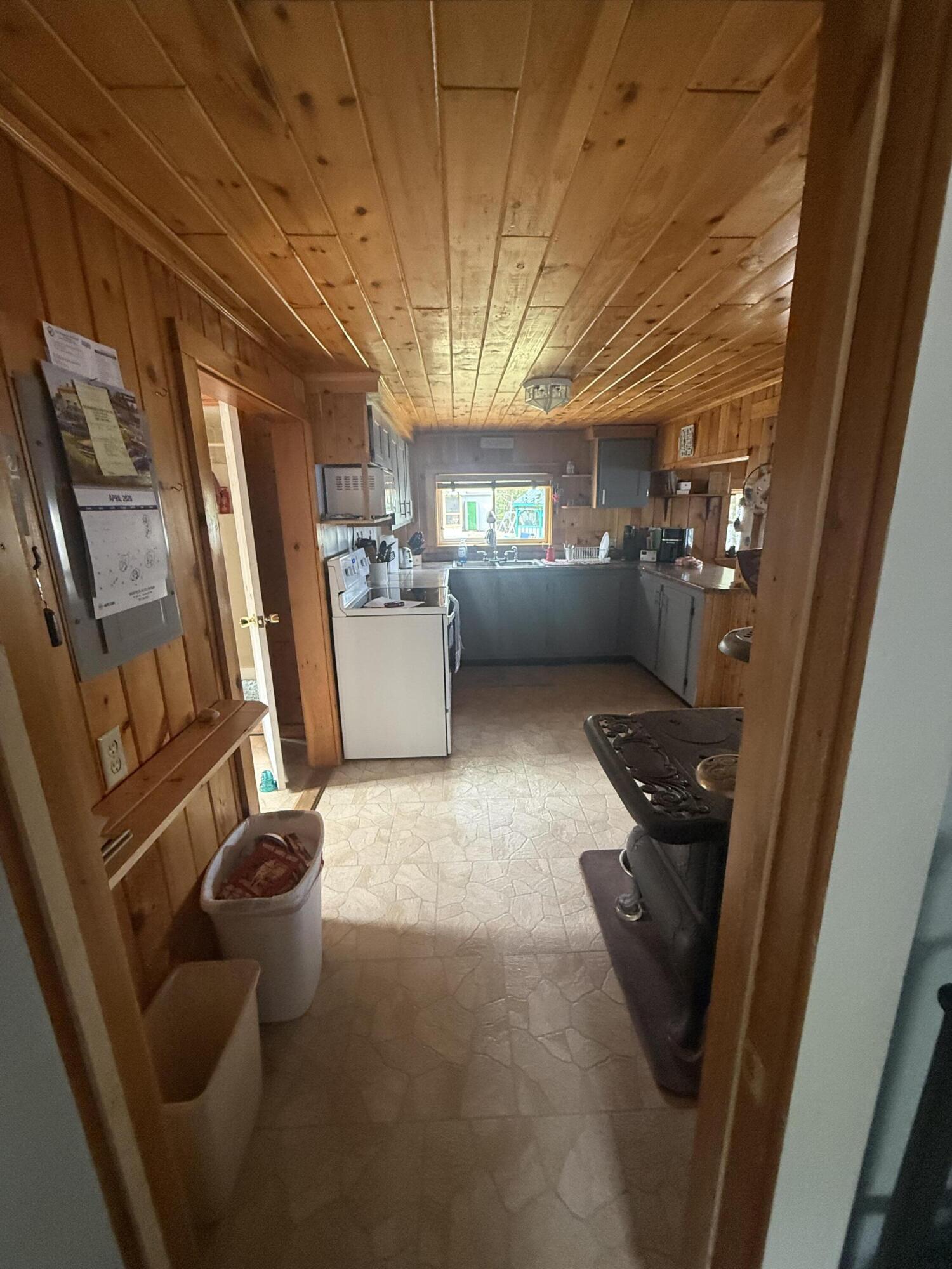 64 Ludden Lane Lincoln ME 04457