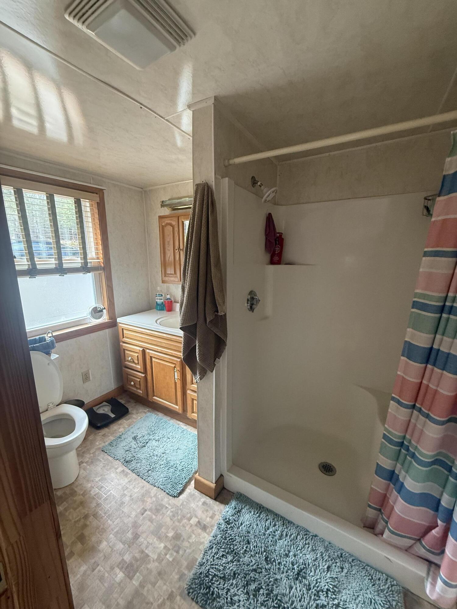 64 Ludden Lane Lincoln ME 04457