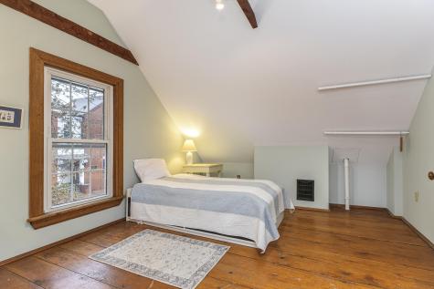 247 Brackett Street Portland ME 04102