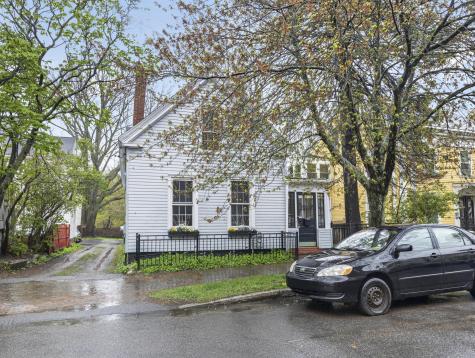 247 Brackett Street Portland ME 04102