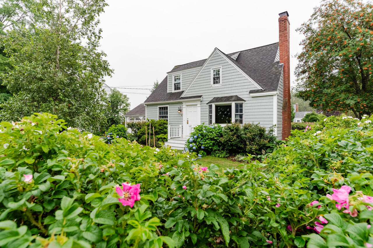 9 Phillips Road Falmouth ME 04105