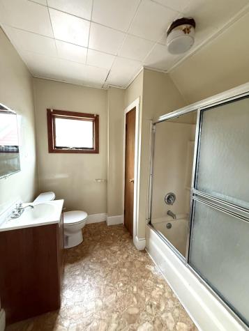 16 Rangeley Place Rumford ME 04276