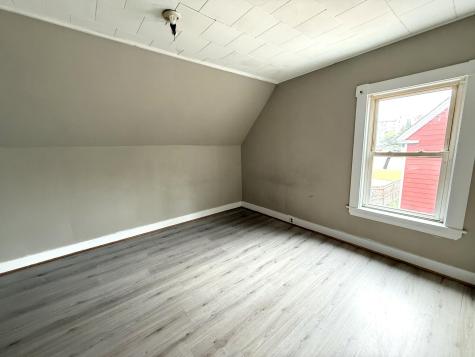 16 Rangeley Place Rumford ME 04276