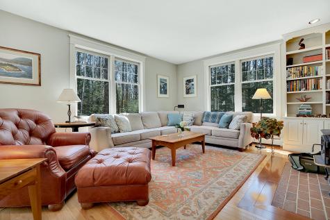 16 Chandler Drive Falmouth ME 04105