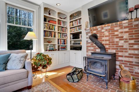 16 Chandler Drive Falmouth ME 04105