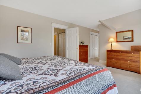 16 Chandler Drive Falmouth ME 04105