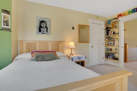 16 Chandler Drive Falmouth ME 04105