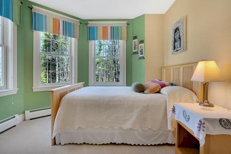 16 Chandler Drive Falmouth ME 04105