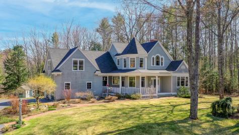 16 Chandler Drive Falmouth ME 04105