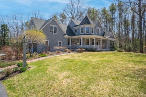16 Chandler Drive Falmouth ME 04105