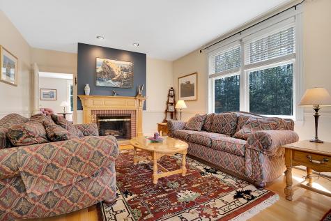 16 Chandler Drive Falmouth ME 04105