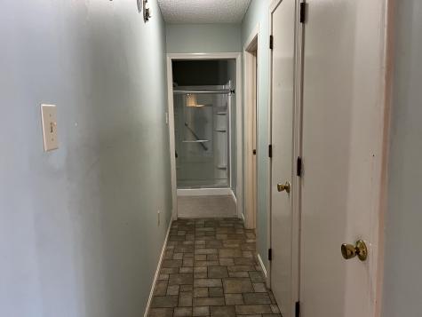 28 N Riverside Drive Waterville ME 04901