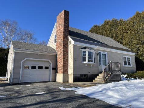 28 N Riverside Drive Waterville ME 04901
