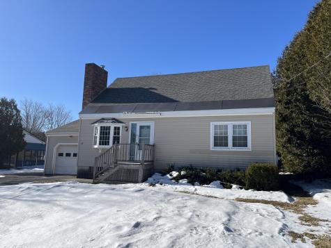 28 N Riverside Drive Waterville ME 04901