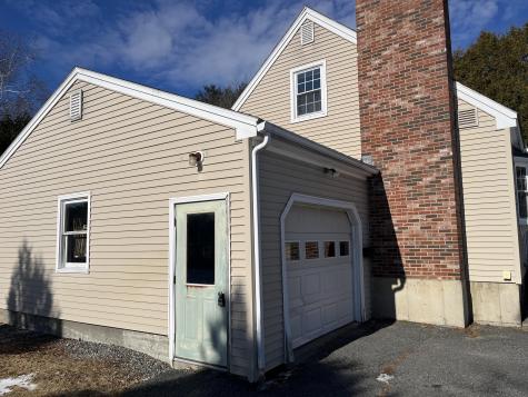 28 N Riverside Drive Waterville ME 04901