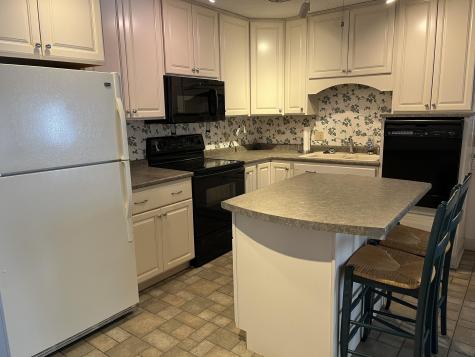 28 N Riverside Drive Waterville ME 04901