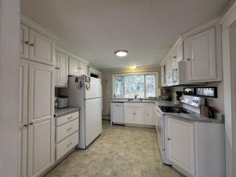 94 Western Promenade Auburn ME 04210